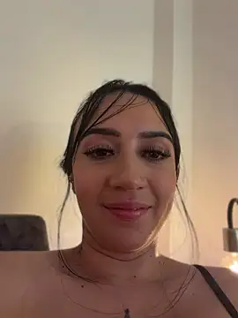 EmmyEvans1 live sex cam