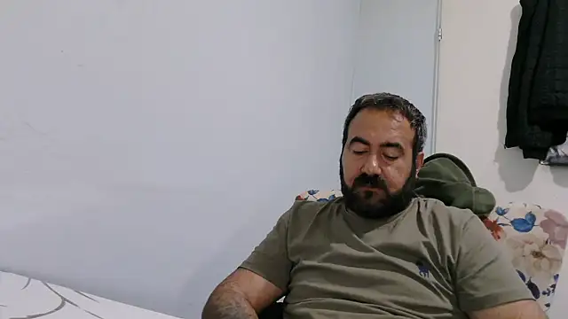 -dark-look- live sex cam