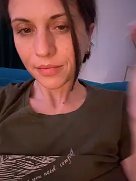 ScarlettNoirr webcam