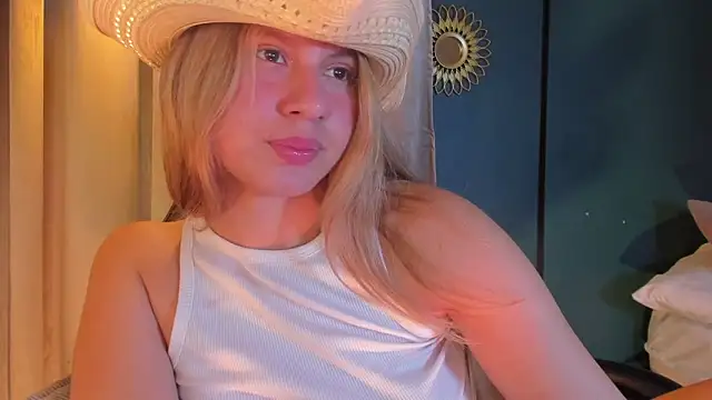 mia_curry