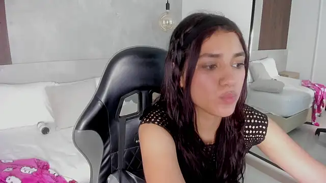 cristin_collins webcam
