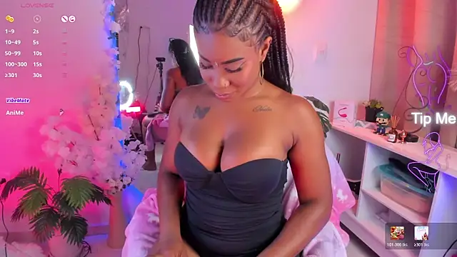 NahomyVega
