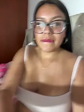 iam-sophia27 - Iam-sophia27's free webcam - UK Sex Cams