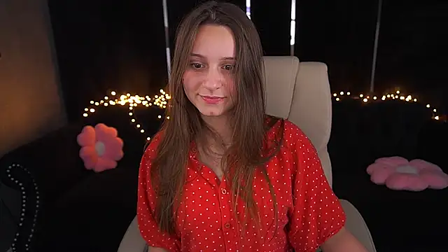 tinynatalie - TinyNatalie's free webcam - UK Sex Cams