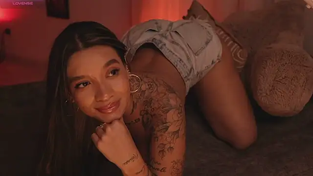 hannahw_ - HannahW_'s free webcam - UK Sex Cams