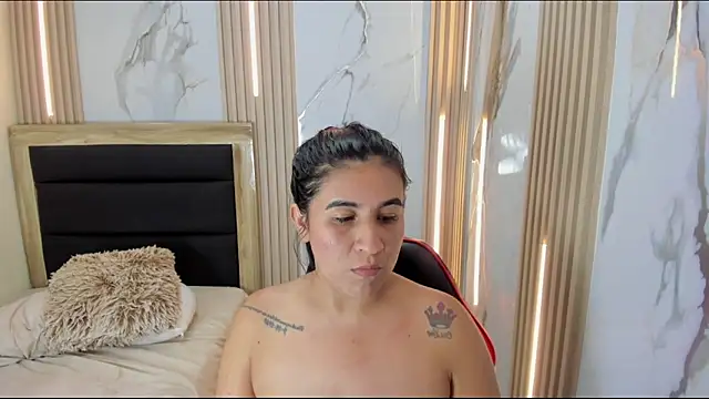 katiamoss - KATIAMOSS's free webcam - UK Sex Cams