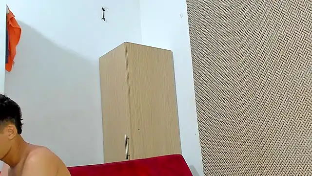 willy_sexxx18 - Willy_sexxx18's free webcam - UK Sex Cams