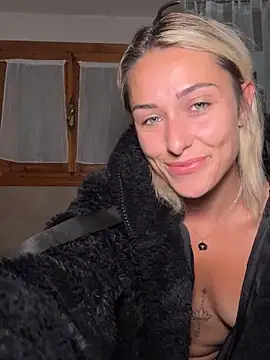  petrouchkaaa_ chat room