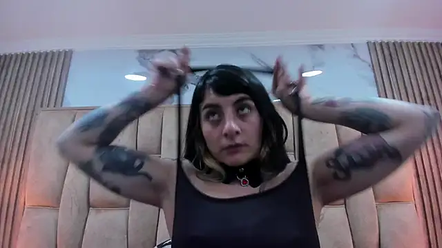 Live sex cam of Naughty_Kittenm