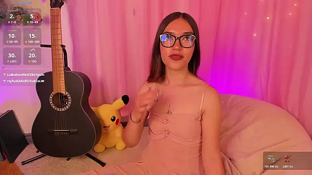 majo_prettty - MaJo_Prettty's free webcam - UK Sex Cams