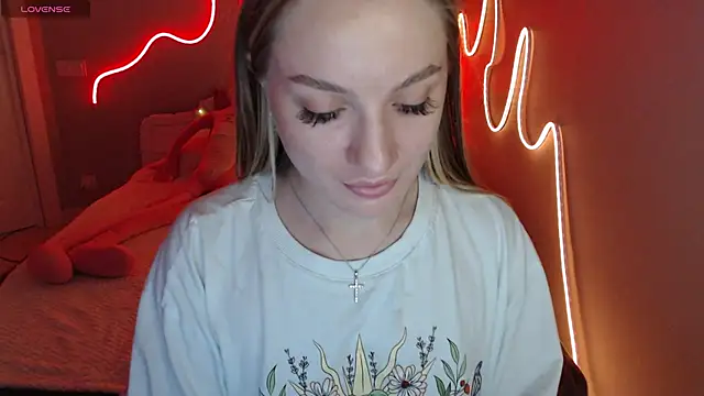 mirrramisss - MirrraMisss's free webcam - UK Sex Cams