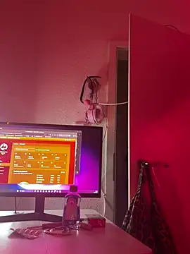 _MelinaCurves_