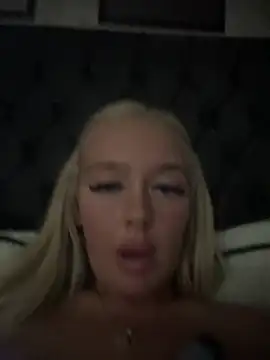 vanillaheavennn (F young) - Take top off for 2 mins 💕