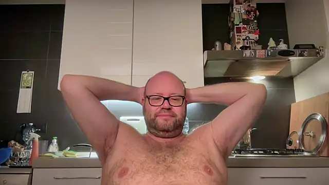 theitalianbear (Ask my age) - SECOND CUMSHOT