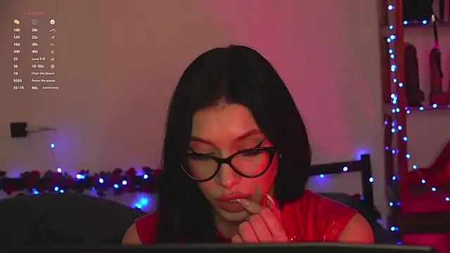 Olivia_Faye