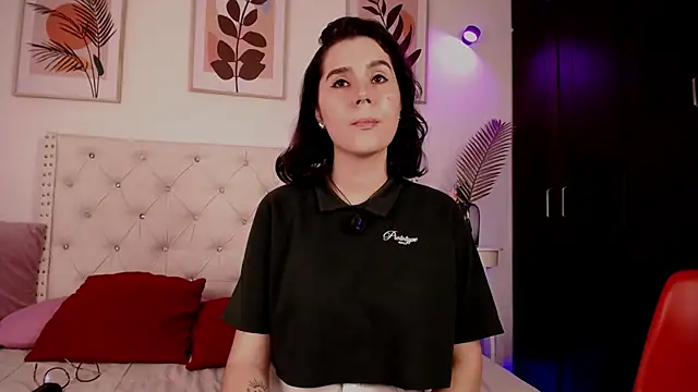 barbie_goddess (F young) - Stand up & slow jean shorts tease