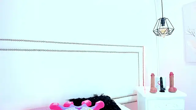 emma-sandoval (F young) - Hot masturbation 😈