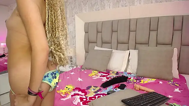 cattymai (F teen) - hard spank ass x 10