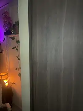 laemmarouse - Laemmarouse's free webcam - UK Sex Cams