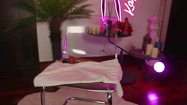 Katyerave live sex cam