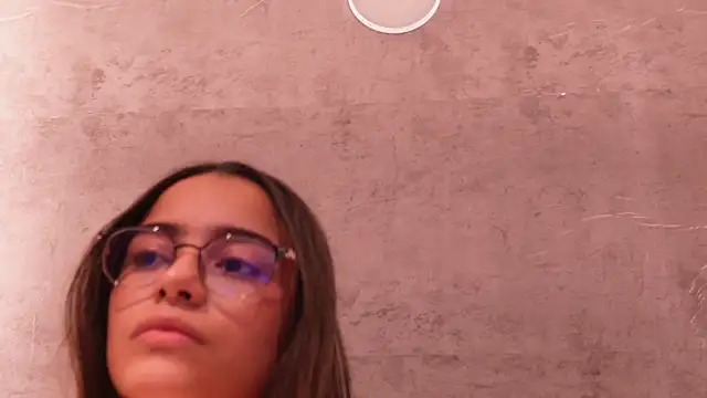 nicky_and_blake (Ask my age) - show ass in doggy