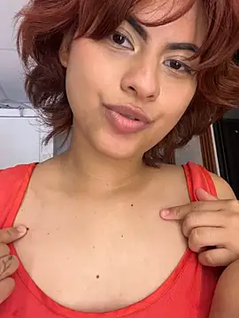 Eva_Feller69