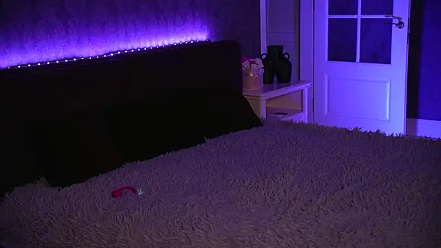 LisaElfy webcam