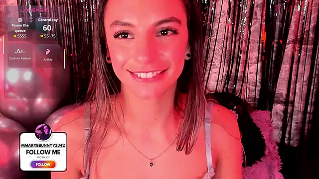 MaryAnneeXOO webcam
