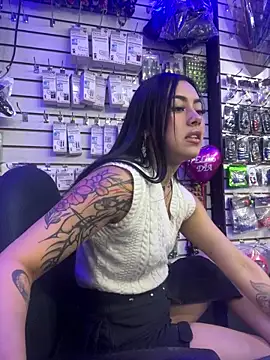 emily_24x
