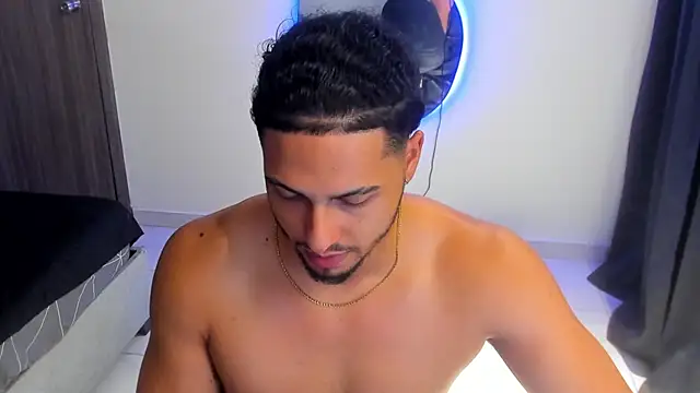 Kris_Khalifa69