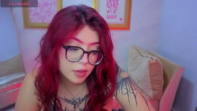 red_bunny_v - Red_Bunny_v's free webcam - UK Sex Cams