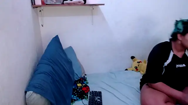 katteyes_20 - Katteyes_20's free webcam - UK Sex Cams