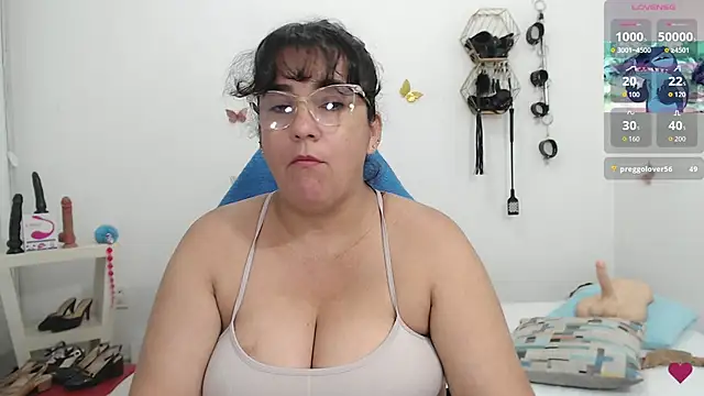 Preview of mom_hot__