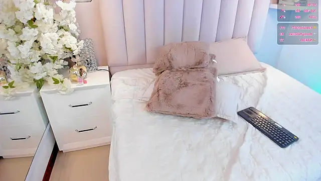 mia__evans_ - Mia__evans_'s free webcam - UK Sex Cams