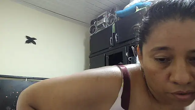 adrixxx38 webcam