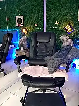 Kiaraa88 webcam