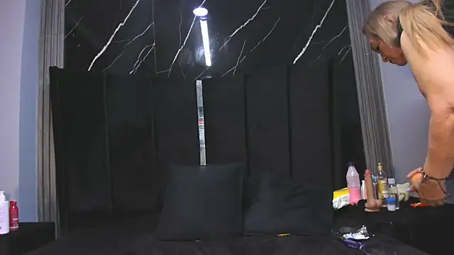 queenstarhy webcam