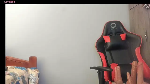 cami_hot_tits