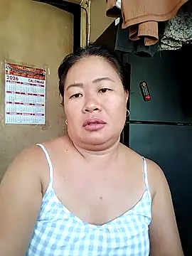 lovelywoman43 - Lovelywoman43's free webcam - UK Sex Cams