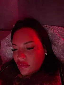 _melinacurves_ - _MelinaCurves_'s free webcam - UK Sex Cams