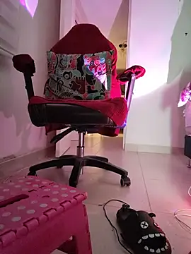miss_carmilla - Miss_Carmilla's free webcam - UK Sex Cams