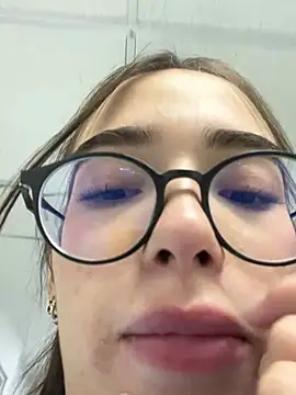  Sweet_Milaa1 chat room