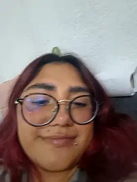 lucyheart_8 - Lucyheart_8's free webcam - UK Sex Cams