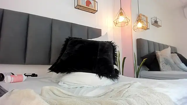 sam_doll_