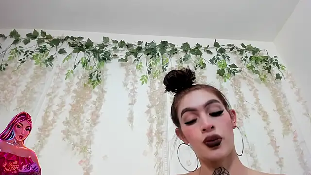 lizz_lunna live sex cam