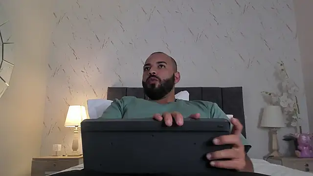 Chris_Varden