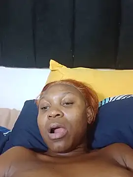 squirt_bitchxx (F young) - PLAY WITH MOMMYS SAGGY TITS