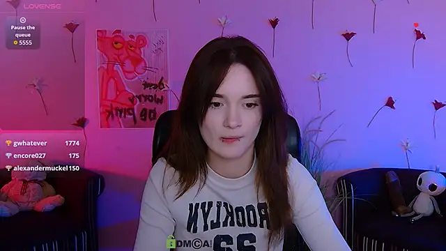 liana_kisses (F teen) - doggy in panties