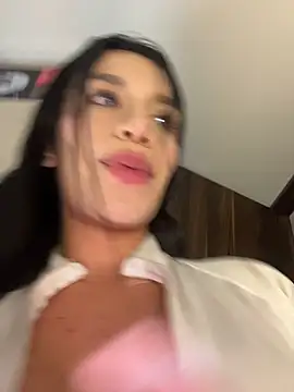 emmily_19 (Ask my age) - NAKED AND BIGGG SQUIRTTT