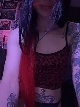  MissMidnightUK chat room